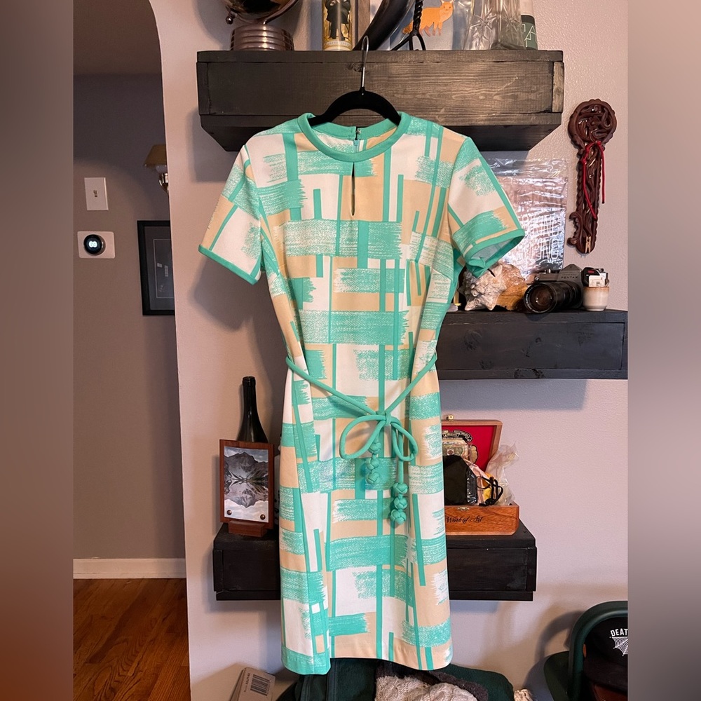 Vintage The Boulevard Shop Midi Dress